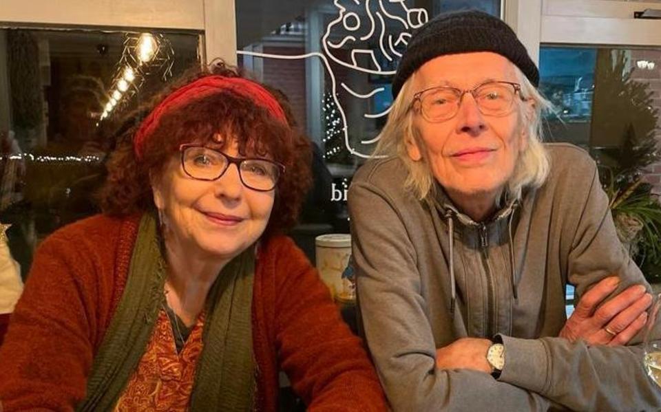 Bekend echtpaar Zuiderveld signeert bij Boekhuis De Brug - Leeuwarder